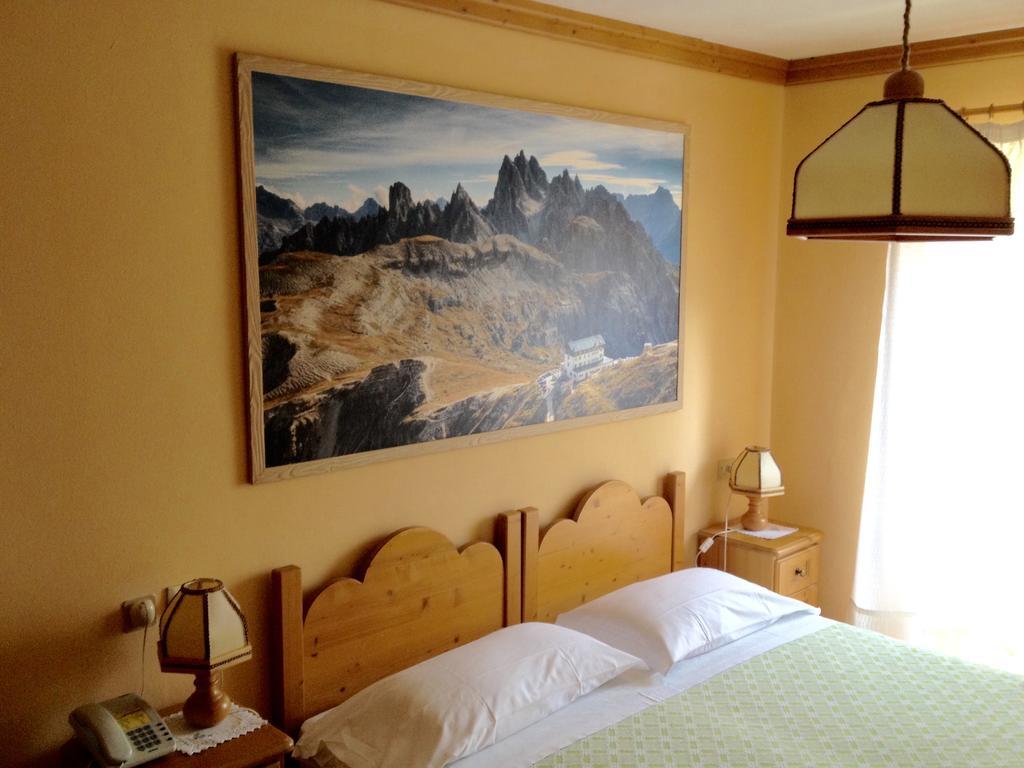 Albergo Garni Ajarnola Auronzo di Cadore Pokoj fotografie