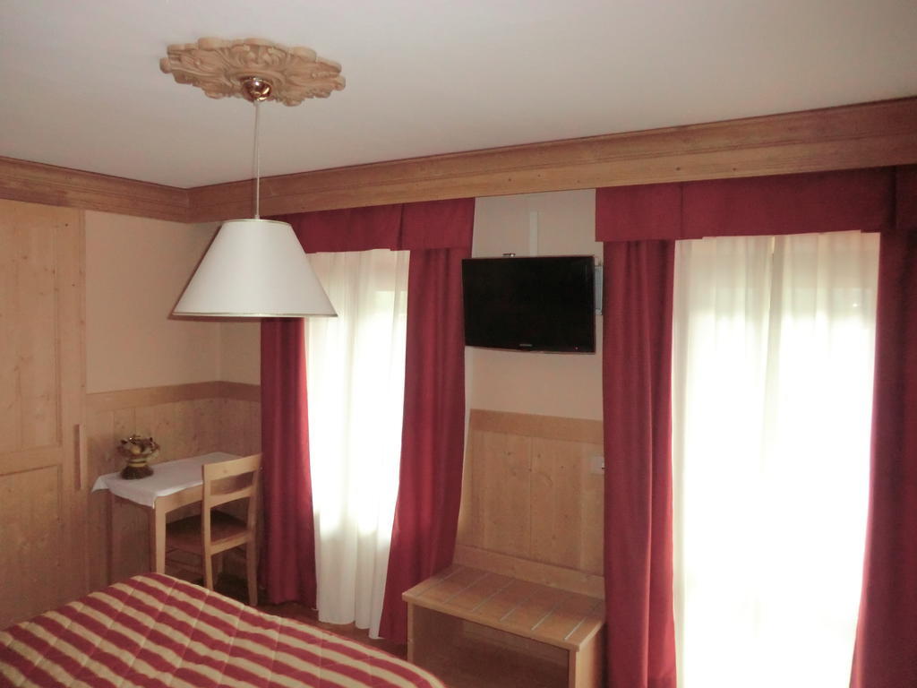 Albergo Garni Ajarnola Auronzo di Cadore Pokoj fotografie
