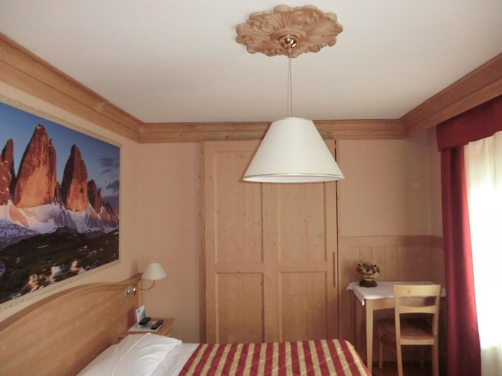 Albergo Garni Ajarnola Auronzo di Cadore Pokoj fotografie