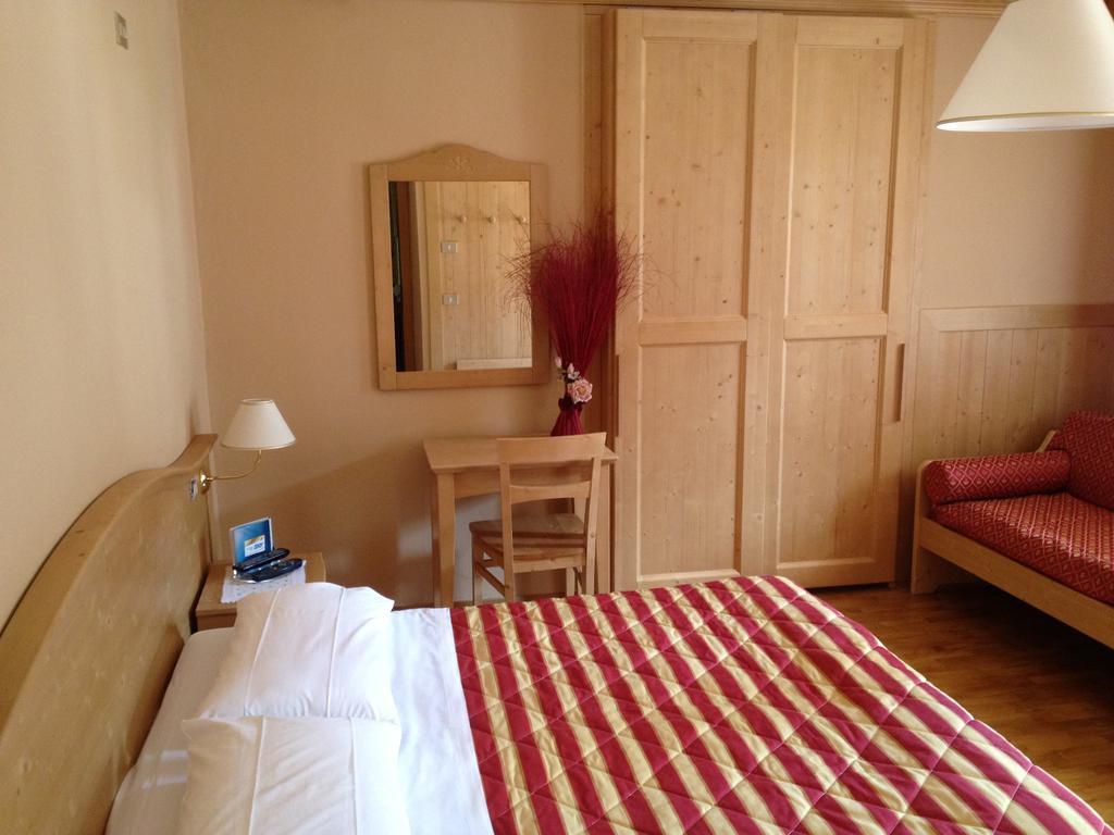 Albergo Garni Ajarnola Auronzo di Cadore Pokoj fotografie