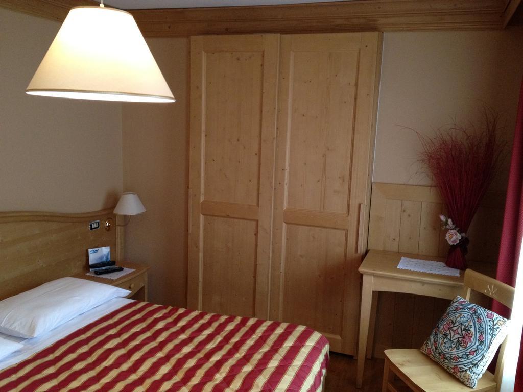 Albergo Garni Ajarnola Auronzo di Cadore Pokoj fotografie